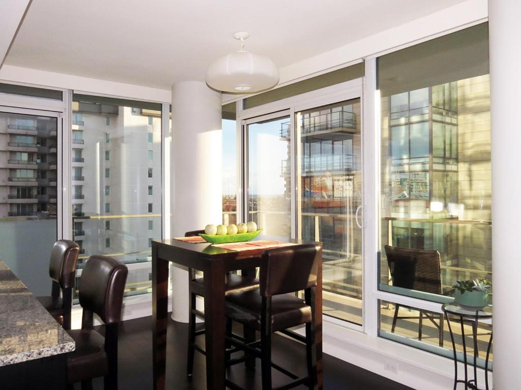 11Th Heaven Apartment Victoria Exterior photo
